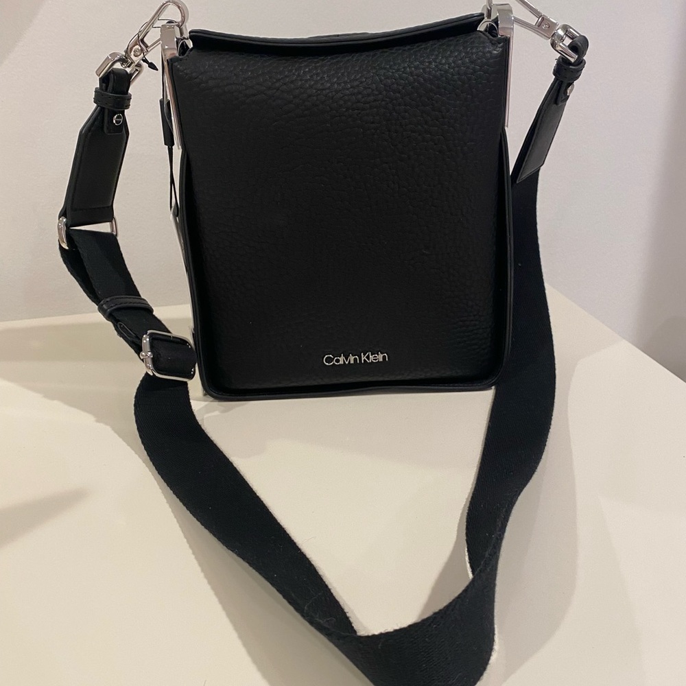Calvin Klein Crossbody Fay Bag